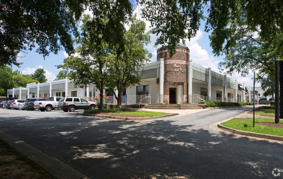 Primary Photo Of 690 Miami Cir NE, Atlanta Storefront For Lease