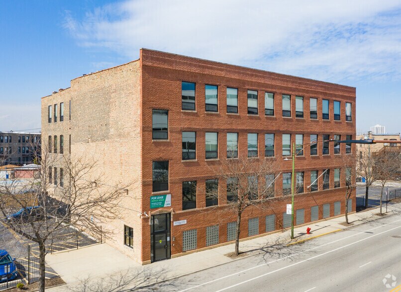 Primary Photo Of 2240 W Ogden Ave, Chicago Loft Creative Space For Lease