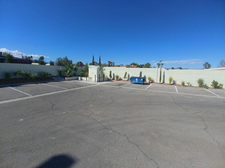 More Photos Of 6950 Via Olivero Ave, Las Vegas Office For Sale