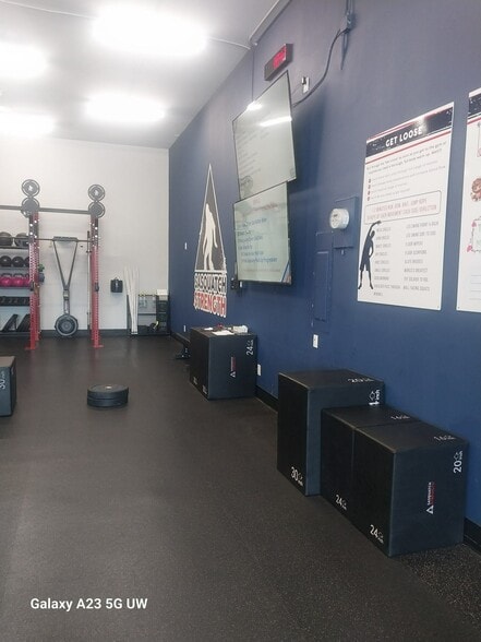 More Photos Of 126 Central Way, Kirkland Storefront For Lease