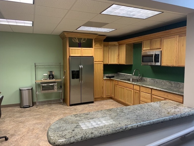 More Photos Of 130 N Ridgewood Ave, Daytona Beach Office For Sale