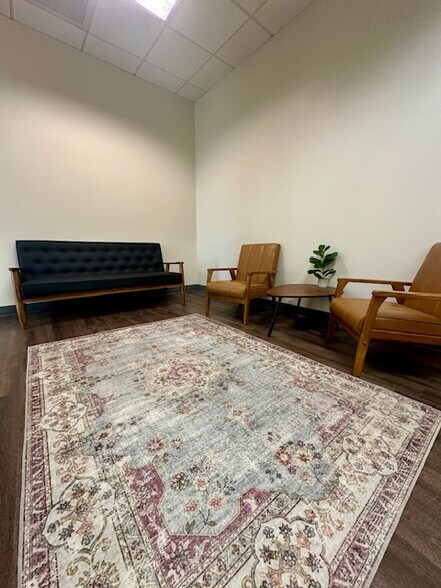 More Photos Of 5900 S Lake Forest Dr, McKinney Office For Lease