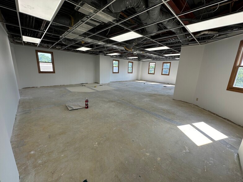 More Photos Of 795 E Marshall St, West Chester Medical For Lease