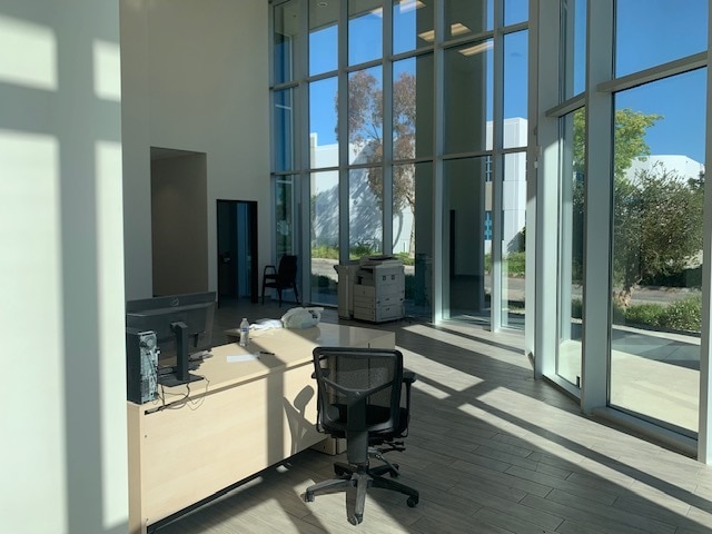 More Photos Of 1551 Pacific Ave, Oxnard Manufacturing For Lease