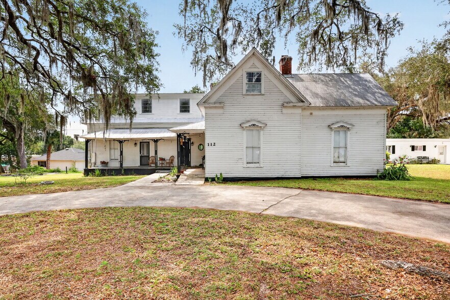 More Photos Of 112 W McClendon St, Lady Lake Office For Sale