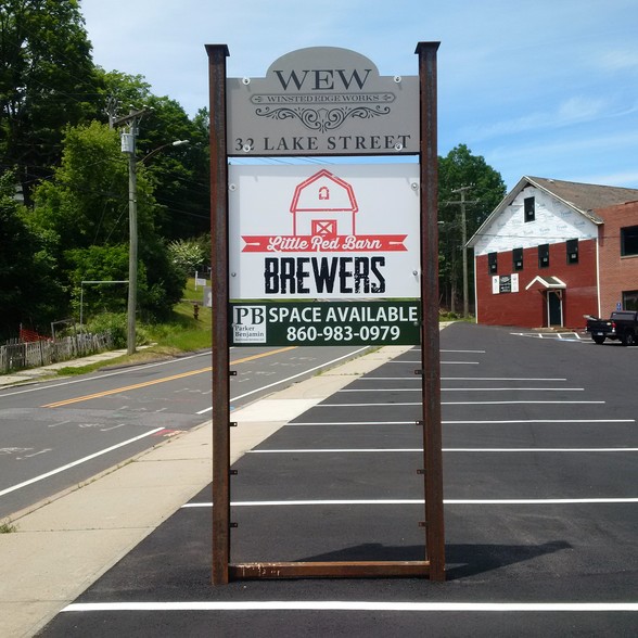 More Photos Of 32 Lake St, Winsted Restaurant For Lease