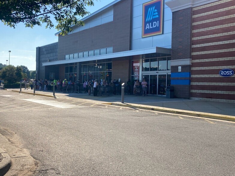 More Photos Of 103 S Frontage Rd, Meridian Unknown For Lease