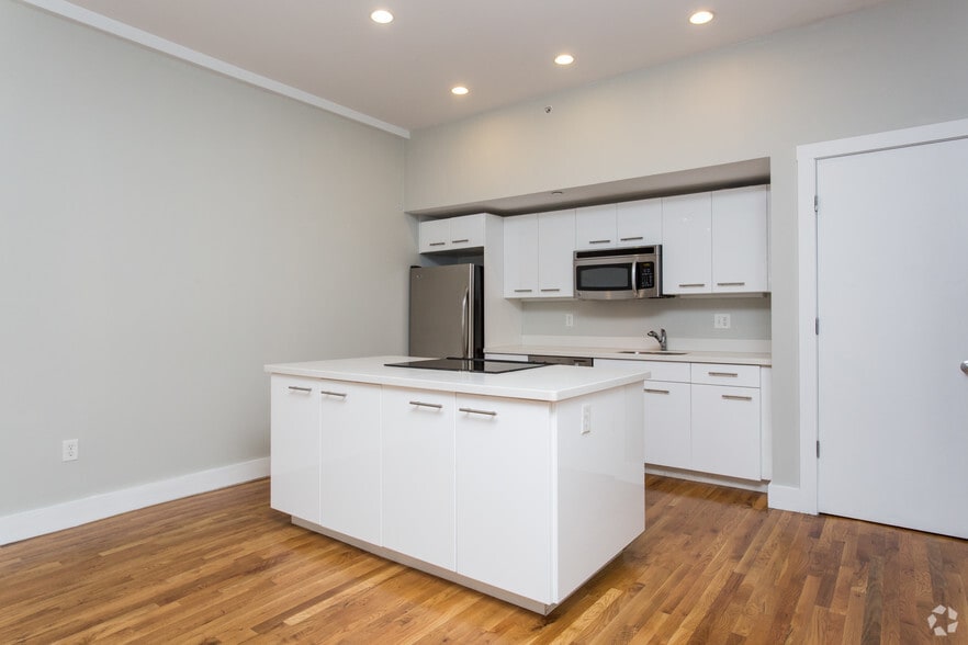 More Photos Of 361-385 Broadway, Chelsea Apartments For Lease