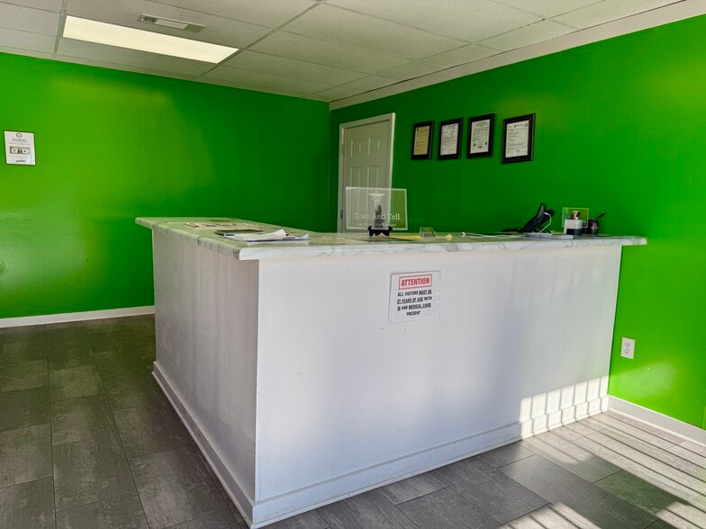 More Photos Of 2031-2033 ELLISVILLE Blvd, Laurel Flex For Sale