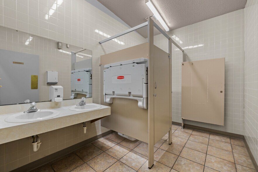 More Photos Of 7101 W Hwy 2 & 52, Minot Storefront Retail Office For Sale