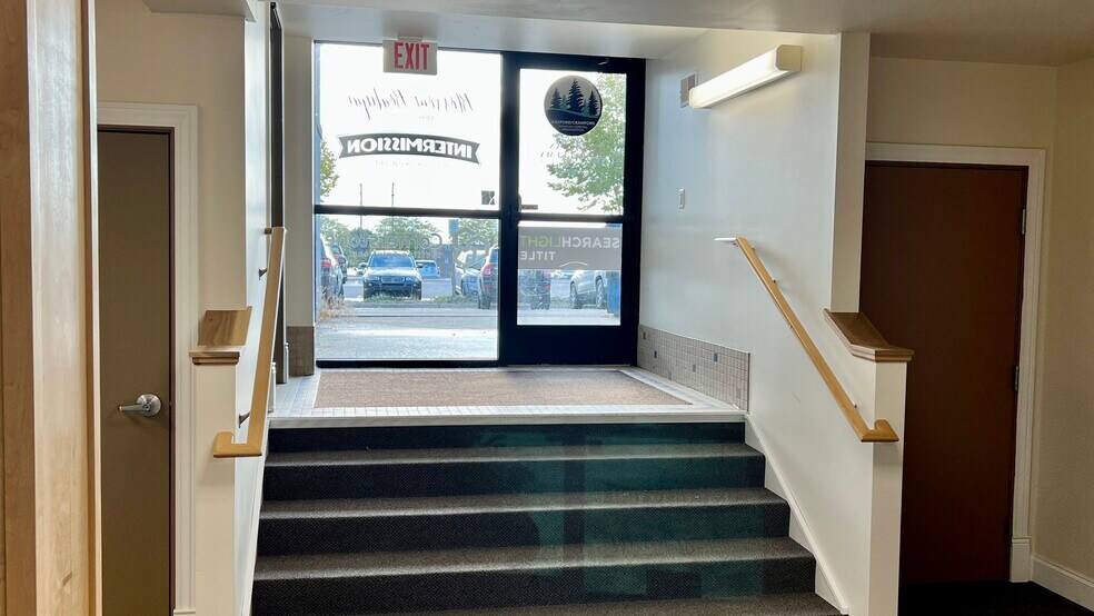 More Photos Of 117 N Mitchell St, Cadillac Medical For Sale