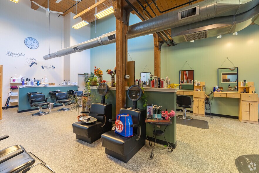 More Photos Of 91-101 Mill St, Dracut Apartments For Lease