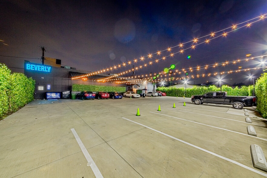 More Photos Of 3211 Beverly Blvd, Los Angeles Bar For Sale