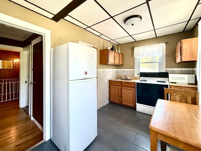 More Photos Of 5085 Route 23A, Haines Falls Flex For Sale