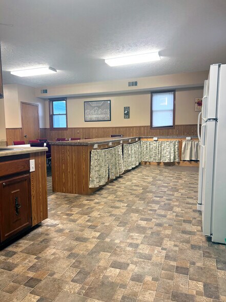 More Photos Of 418 S 14th St, Wymore General Retail For Sale