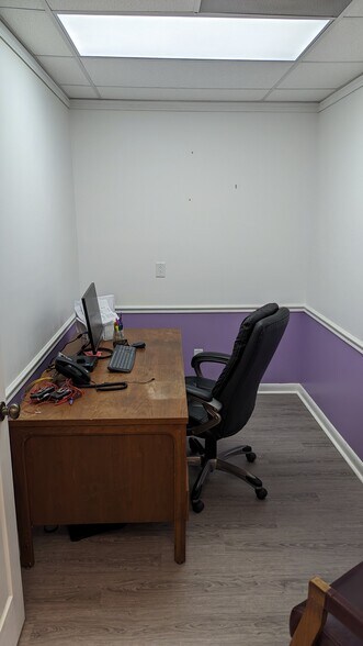 More Photos Of 313 Bluebird Dr, Goodlettsville Coworking Space
