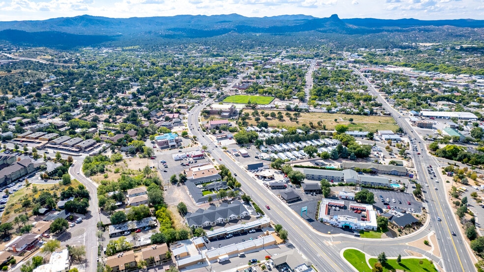 More Photos Of 1113 & 1117 E Gurley St, Prescott Rehabilitation Center For Sale