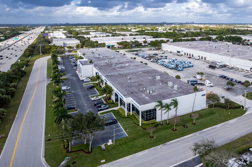 More Photos Of 7830 Byron Dr, Riviera Beach Manufacturing For Lease