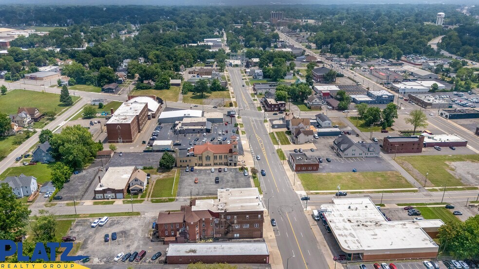 More Photos Of 367 E High St, Warren Storefront For Sale