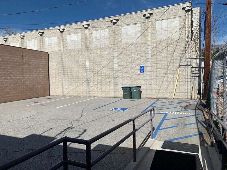 More Photos Of 1705 E Walnut St, Pasadena Loft Creative Space For Sale