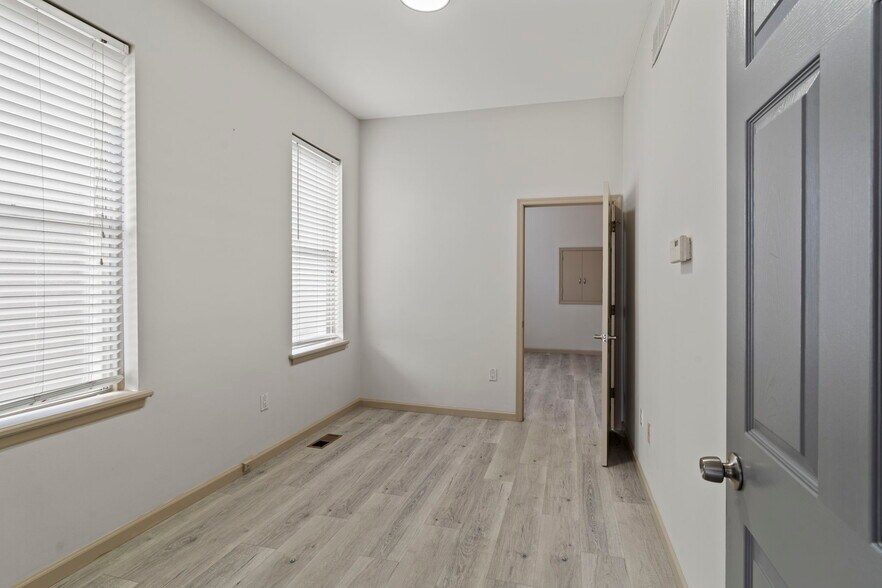 More Photos Of 2626 E Allegheny Ave, Philadelphia Office Residential For Sale