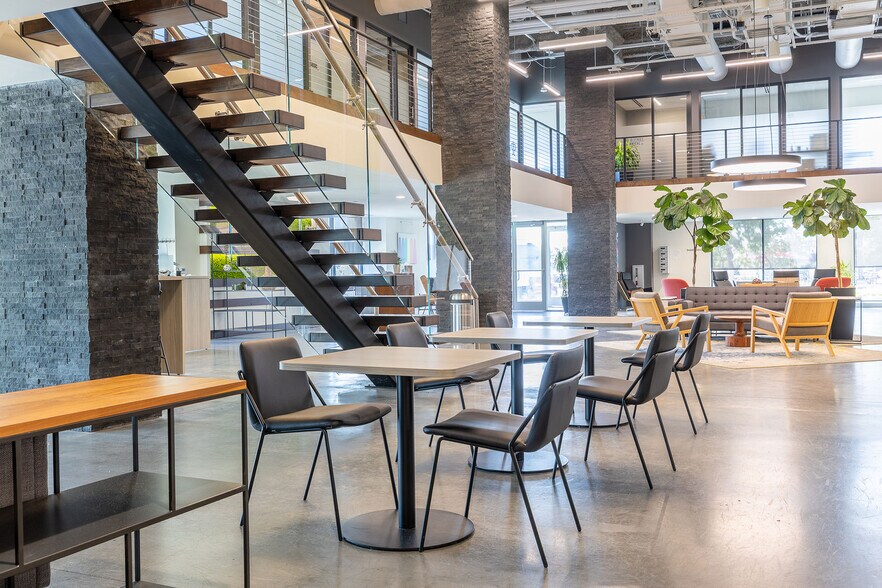 More Photos Of 11220 W Burleigh St, Wauwatosa Coworking Space