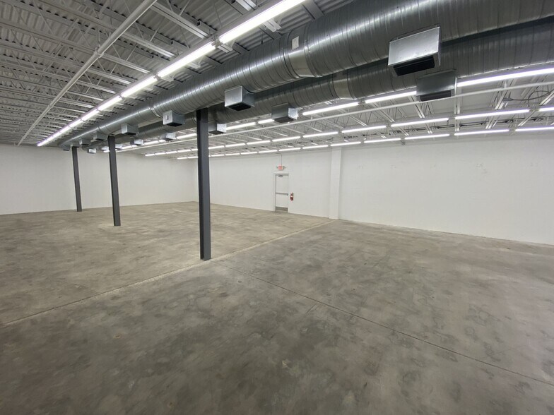 More Photos Of 4310 E Broadway Ave, Tampa Light Distribution For Lease