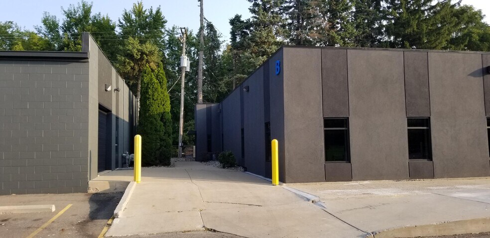 More Photos Of 265 S Harris Rd, Ypsilanti Unknown For Lease