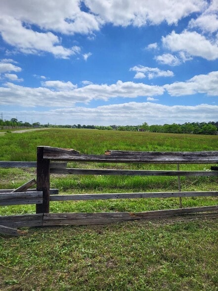 Primary Photo Of 505 County Road 601, Dayton Land For Sale