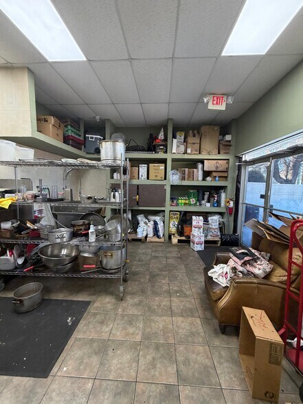 More Photos Of 70-76 Main St, South Bound Brook General Retail For Lease