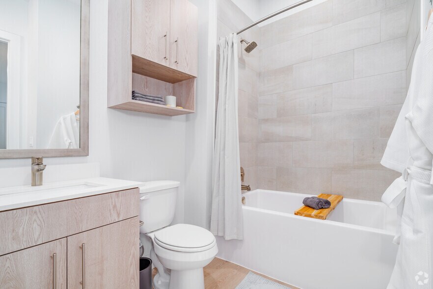 More Photos Of 7910 S New Braunfels, San Antonio Apartments For Lease