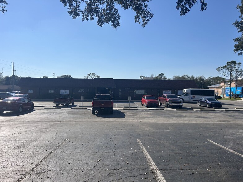 More Photos Of (Suite 8) Zeagler Dr, Palatka Office For Lease