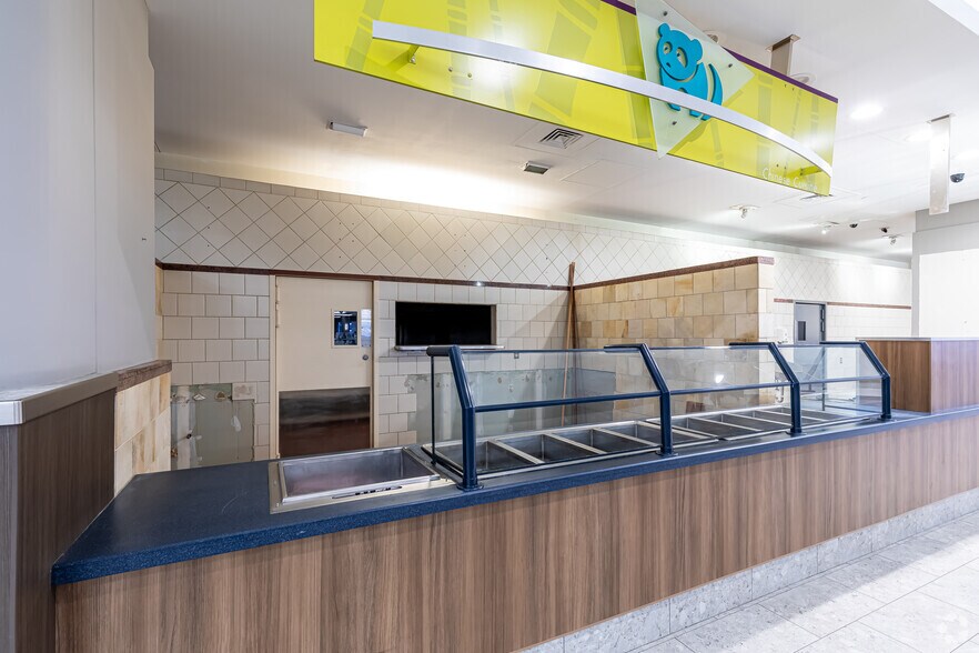 More Photos Of 90 State House Sq, Hartford Unknown For Sale