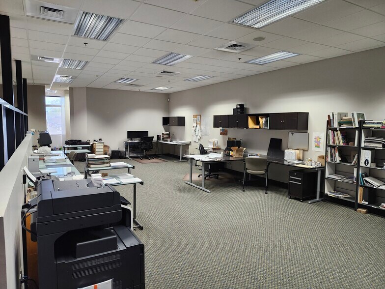 More Photos Of 8611 S Priest Dr, Tempe Medical For Lease