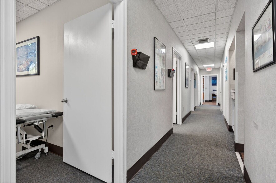 More Photos Of 1500 NW 10th Ave, Boca Raton Medical For Sale