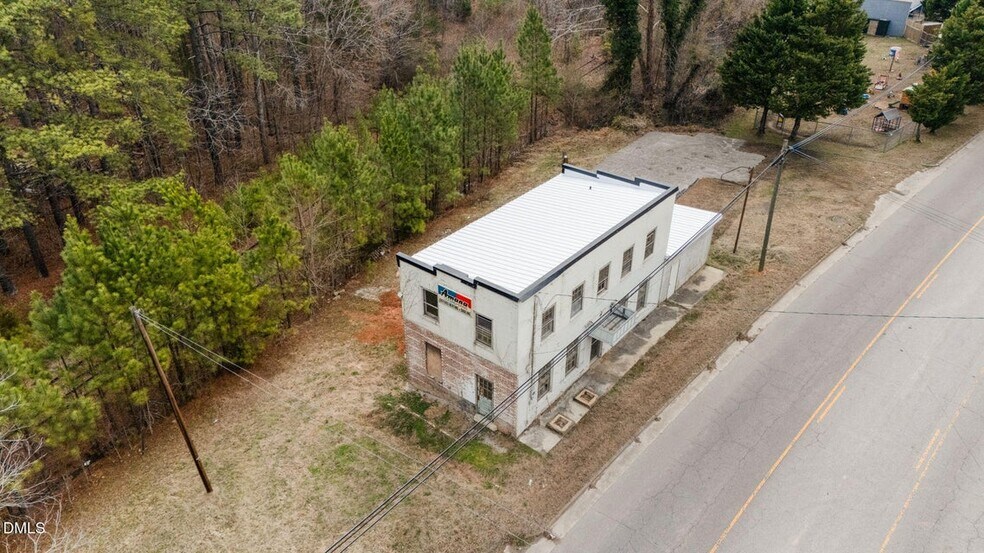 More Photos Of 1300 College St, Oxford Flex For Sale