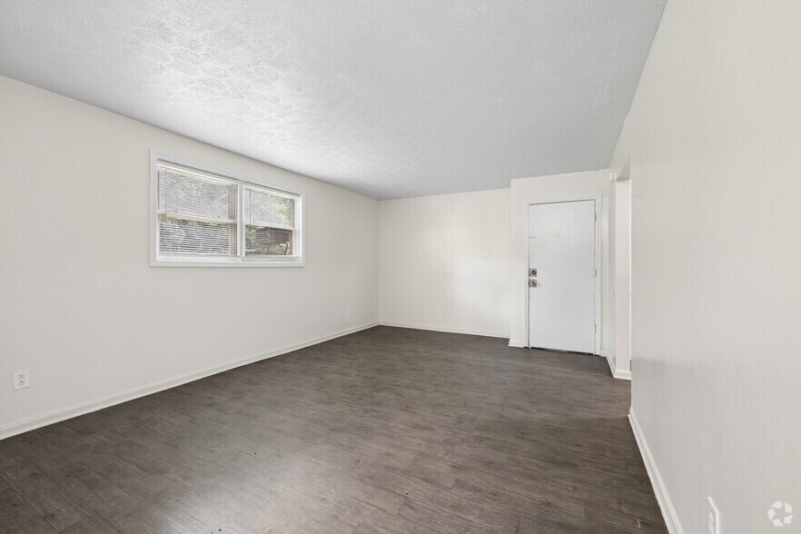 More Photos Of 1328-1345 Devonport Dr, Lexington Apartments For Sale