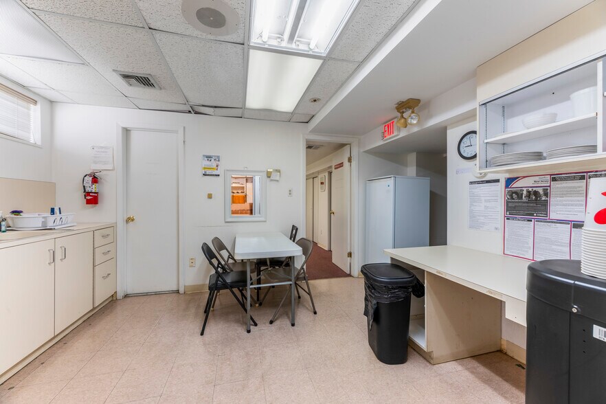 More Photos Of 123 Dunhams Corner Rd, East Brunswick Medical For Sale