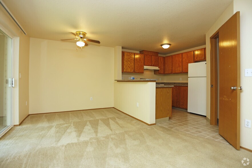More Photos Of 2231 NE Bridgecreek Ave, Vancouver Apartments For Sale