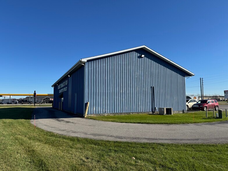 More Photos Of 10981 County Road 2, Middlebury Convenience Store For Sale