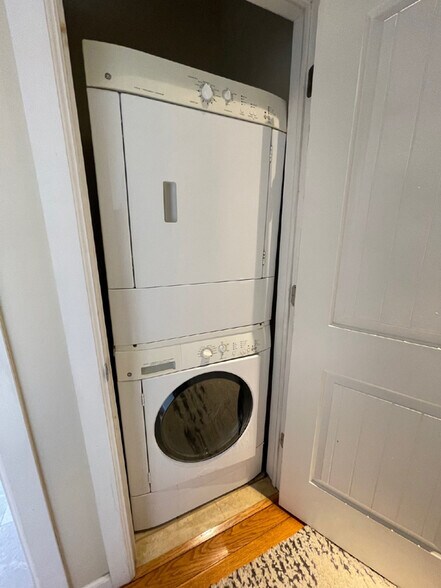More Photos Of 9 E 18th St, Bayonne Apartments For Sale