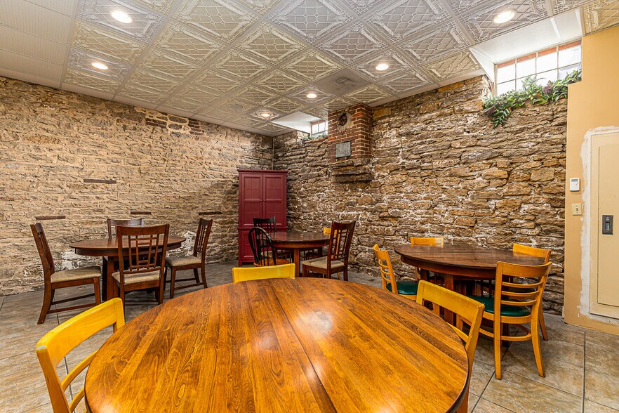 More Photos Of 399 Sinsinawa Ave, East Dubuque Specialty For Sale