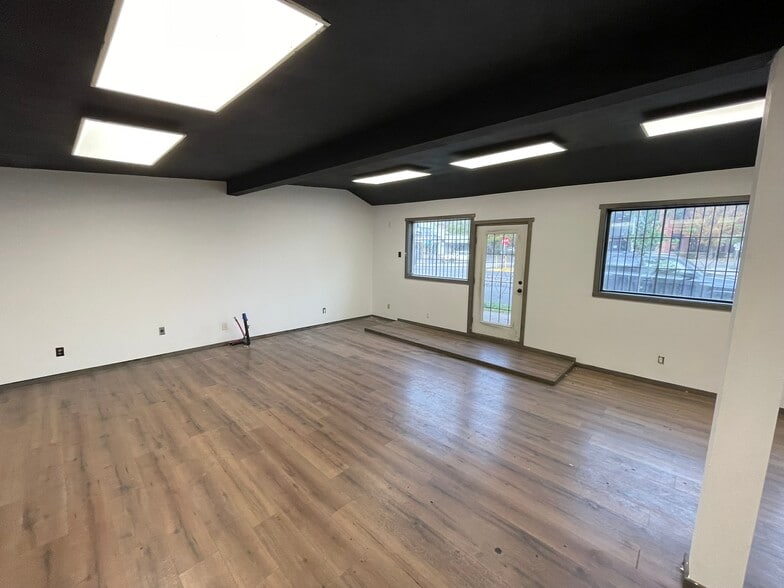 More Photos Of 2201 Rainier Ave S, Seattle Restaurant For Lease