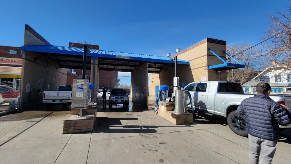 More Photos Of 1597 Peoria St, Aurora Carwash For Sale