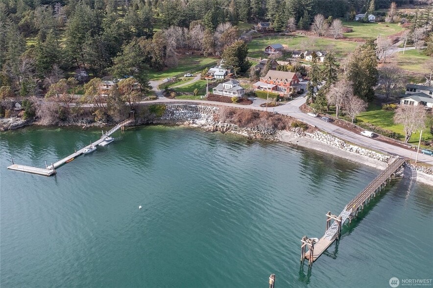 More Photos Of 4362 Crow Valley Rd, Eastsound Hotel For Sale