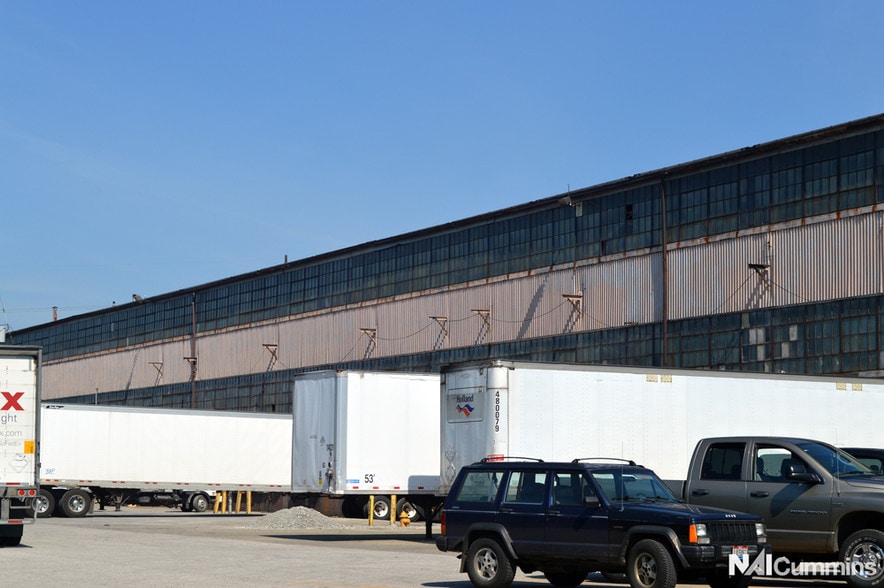 More Photos Of 1564 Firestone Pky, Akron Warehouse For Lease