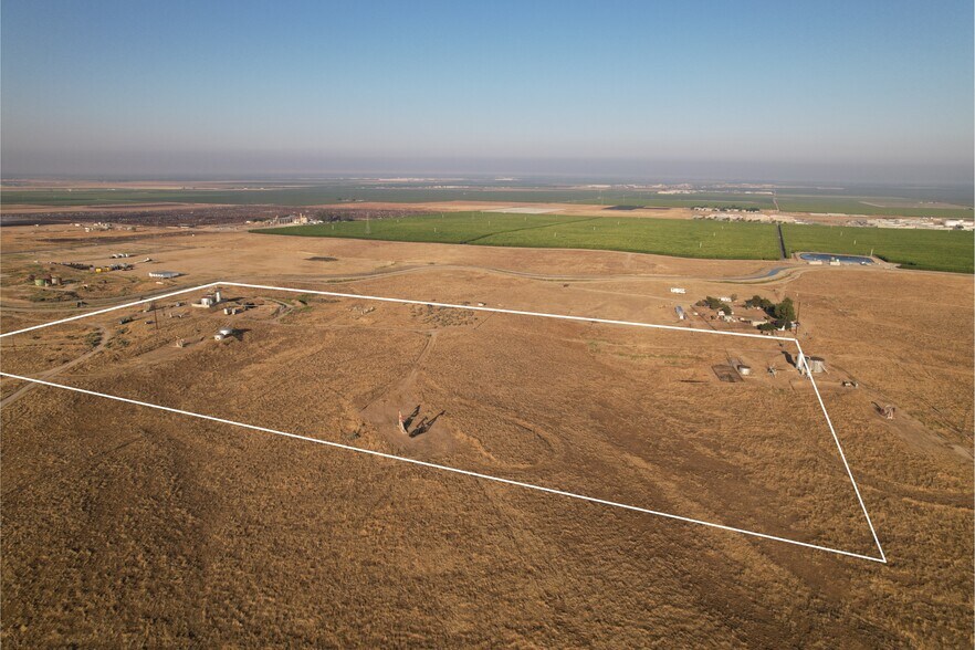 More Photos Of 20 Acres in Kern County Rd, Bakersfield Land For Sale