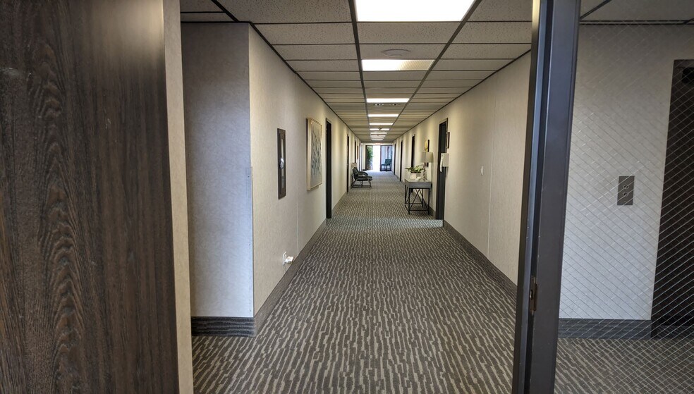 More Photos Of 4249 E State St, Rockford Office For Sale