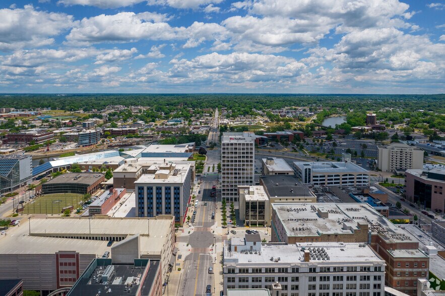More Photos Of 202 S Michigan St, South Bend Office For Lease