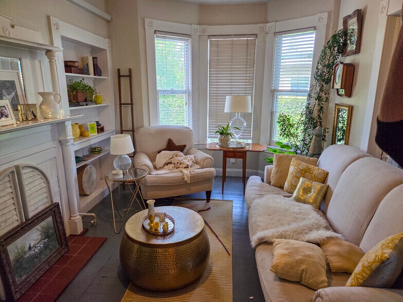 More Photos Of 150 W 8th St, Santa Rosa Apartments For Sale